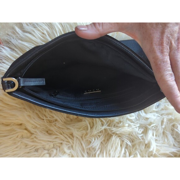 NWOT XOXO Black Clutch Purse with detachable strap  Cloth Small Shoulder Bag - Picture 4 of 5